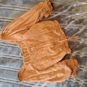 AE Off The Shoulder Cropped Top M